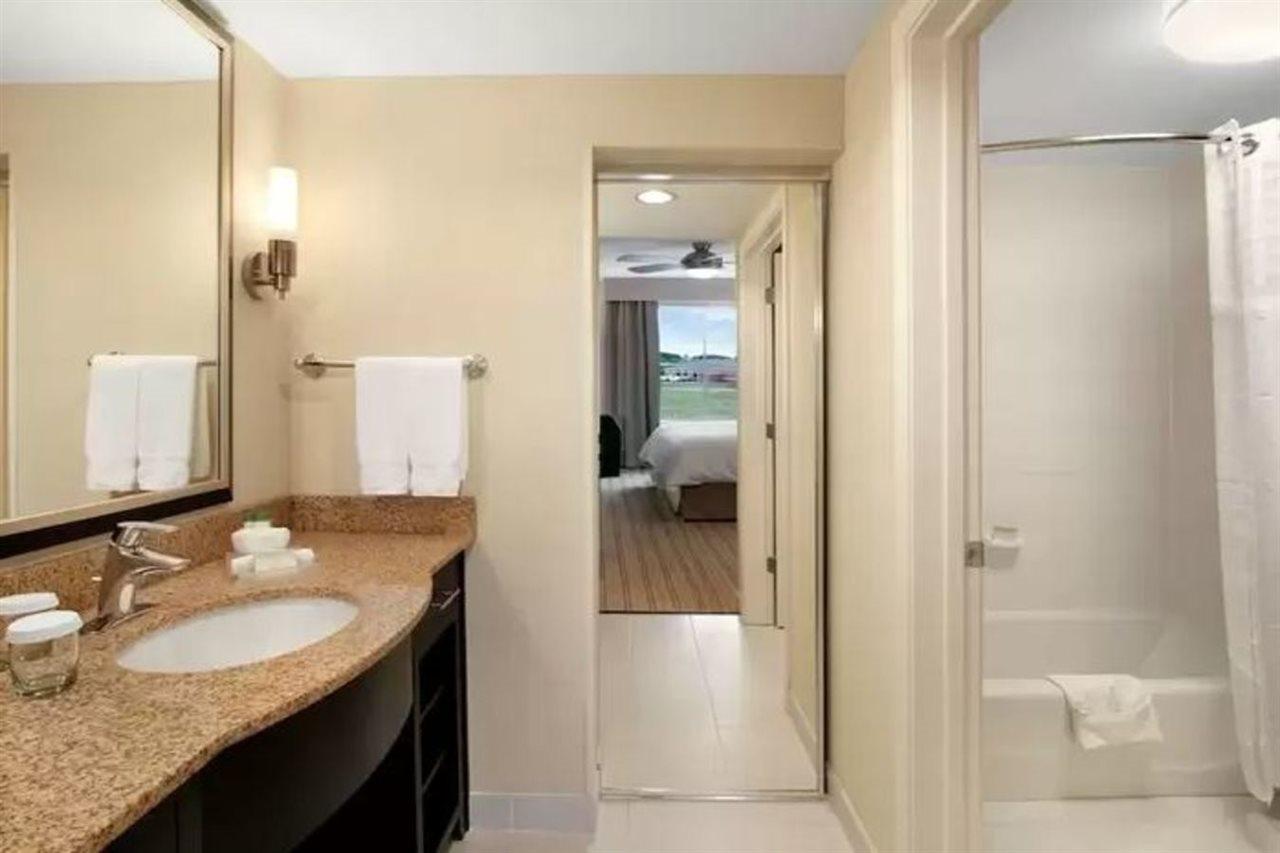 Homewood Suites By Hilton Fort Worth West At Cityview Номер фото